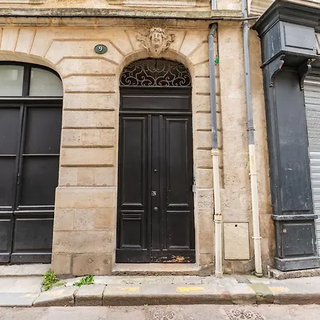 Magnifique Hypercentre Avec Terrasse בורדו